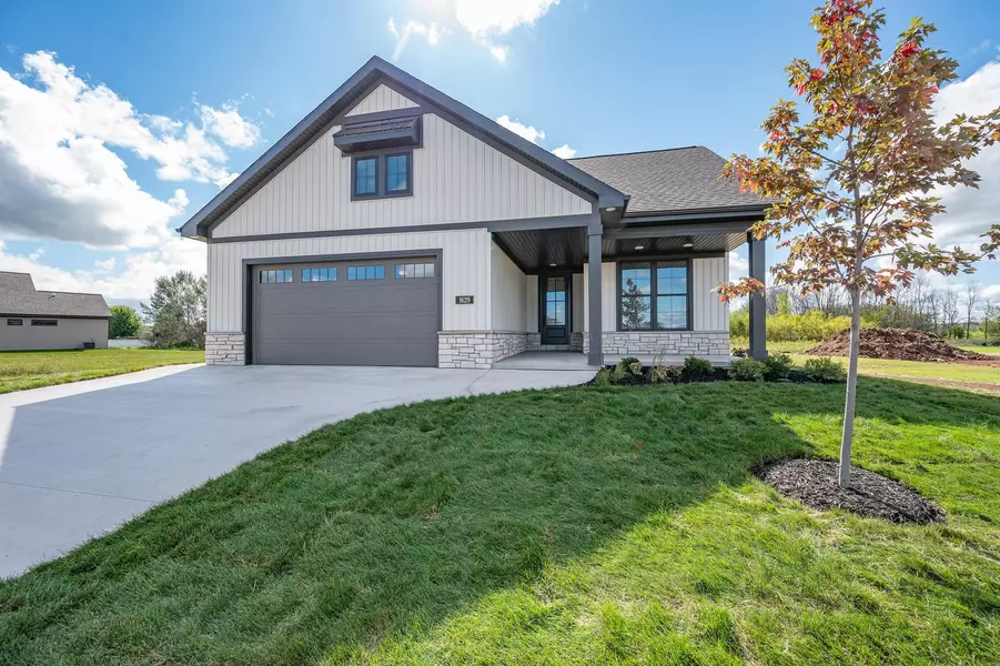 1629 N HONEYSUCKLE CIR, De Pere, WI 54115