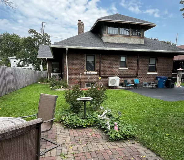 Oshkosh, WI 54901,427 W IRVING AVE