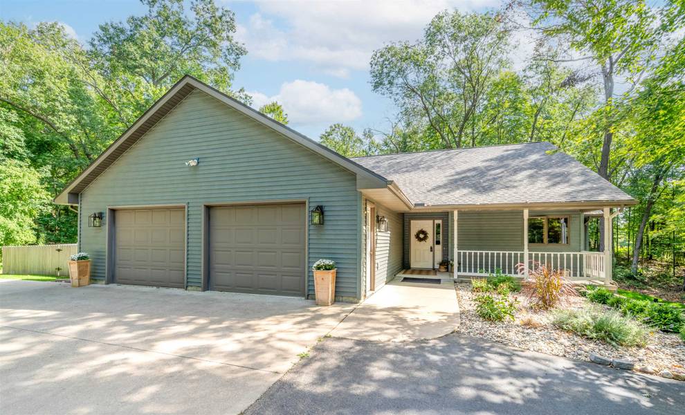 N3650 COUNTY ROAD W, New London, WI 54961