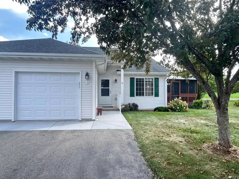 870 PATRICIA CT #4, Green Lake, WI 54941-0000