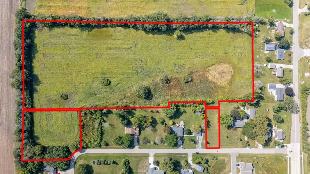 LINDEN OAKS DR, Oshkosh, WI 54904