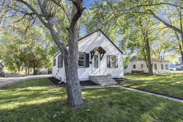 Green Bay, WI 54302,1512 ST GEORGE ST