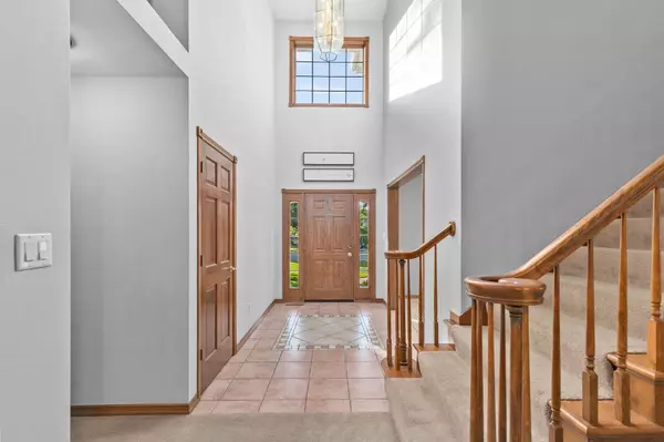 Neenah, WI 54956,2202 W PRAIRIE CREEK DR