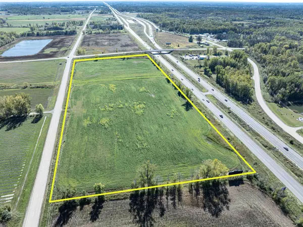 E FRONTAGE RD, Abrams, WI 54101