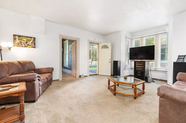 Kaukauna, WI 54130-2819,313 E 9TH ST