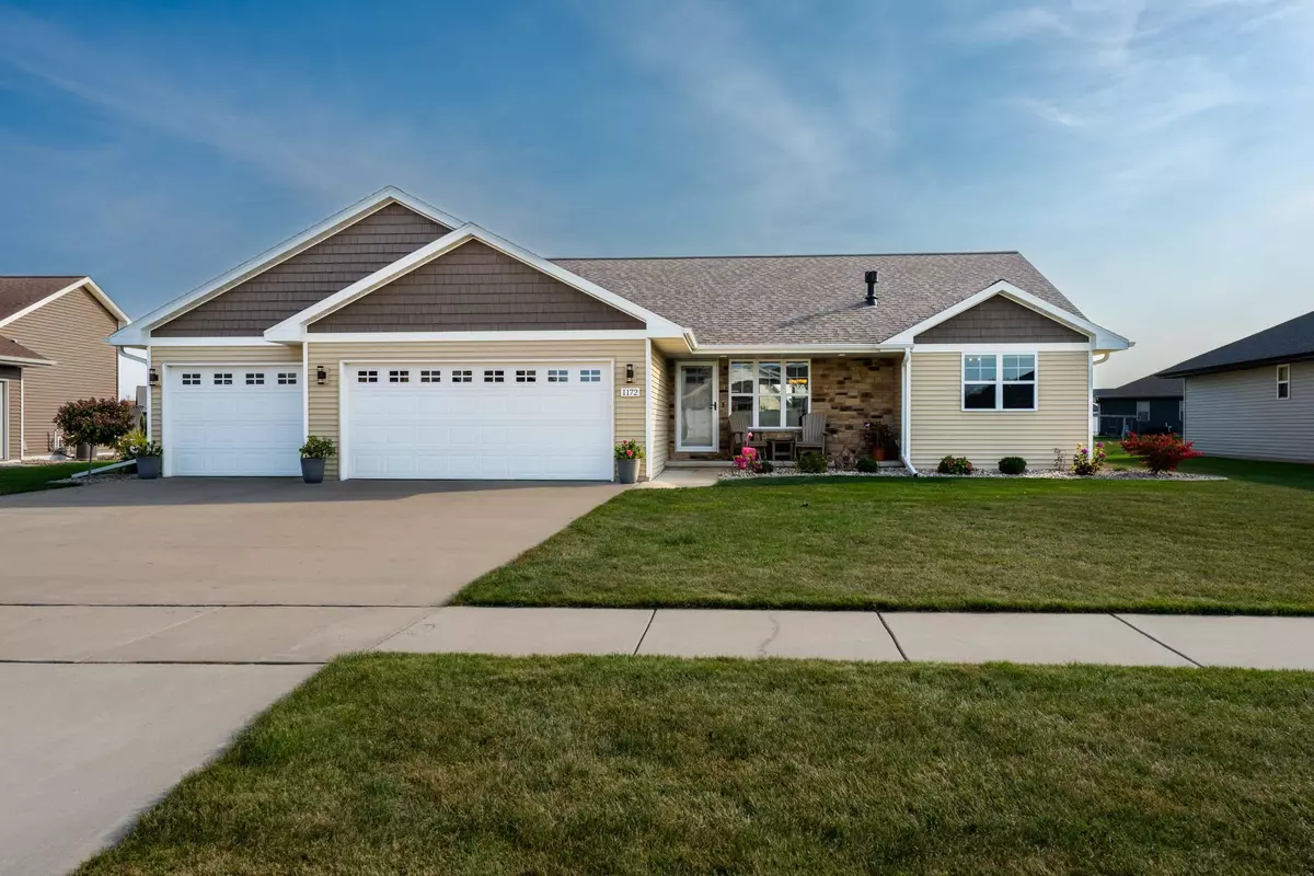 De Pere, WI 54115-7725,1172 COSMOS WAY