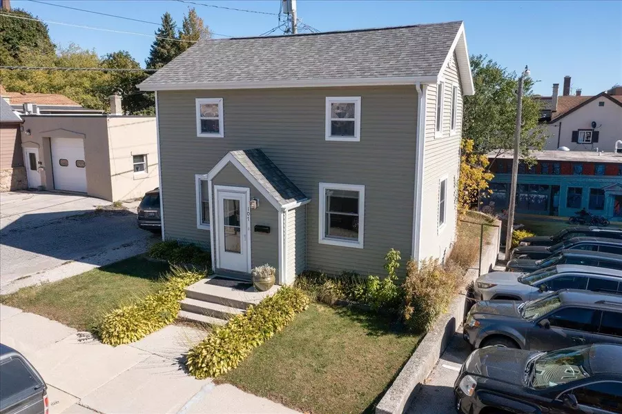 107 SMITH ST, Plymouth, WI 53073