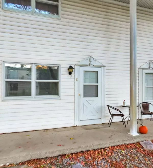 Appleton, WI 54915-2997,625 N BRIARCLIFF DR #3