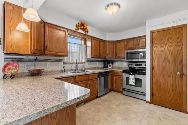 Hortonville, WI 54944,N3415 MAYFLOWER RD
