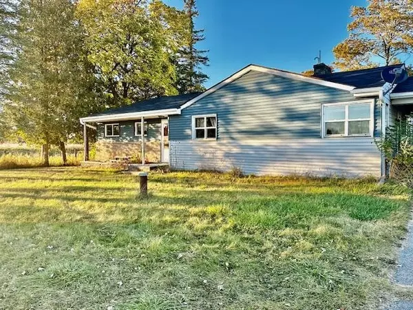 W8996 W MAIN ST, Coleman, WI 54112