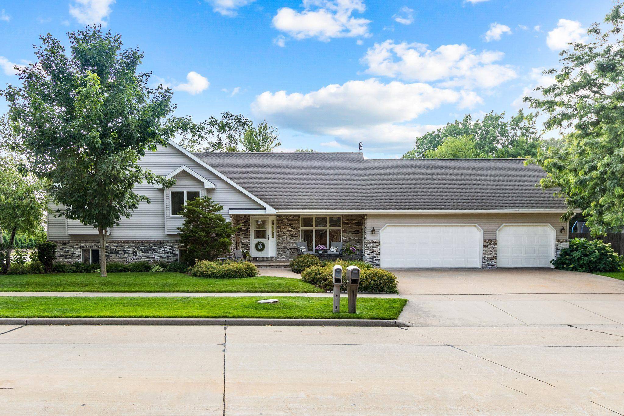 3405 S HEMLOCK LN, Appleton, WI 54915-6647