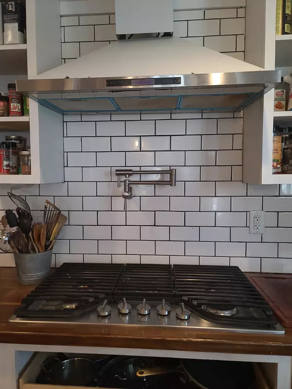 Pulaski, WI 54162-8854,228 E GREEN BAY ST