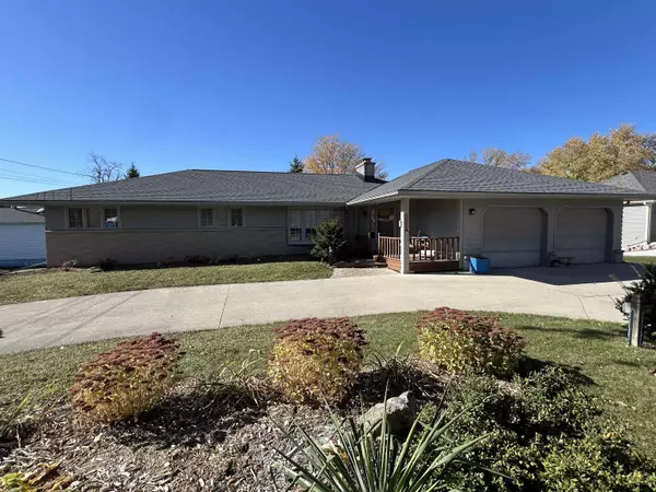 209 N WILSON ST,  Fredonia,  WI 53021