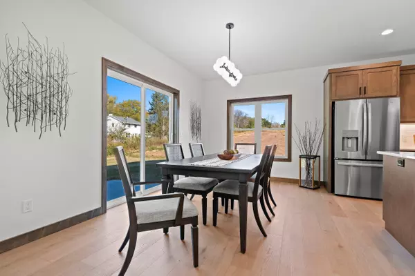 Green Bay, WI 54313,3096 S SANDSTONE CT