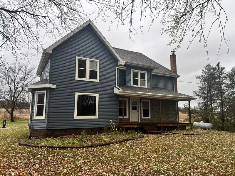 5169 KRATZ RD, Omro, WI 54963