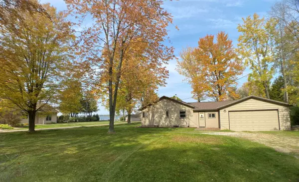 W4898 SWAN ACRE DR, Bonduel, WI 54107