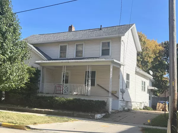 506 BOYD ST, Oshkosh, WI 54901-4633