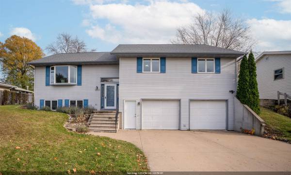 1200 S ROOSEVELT ST, Little Chute, WI 54140