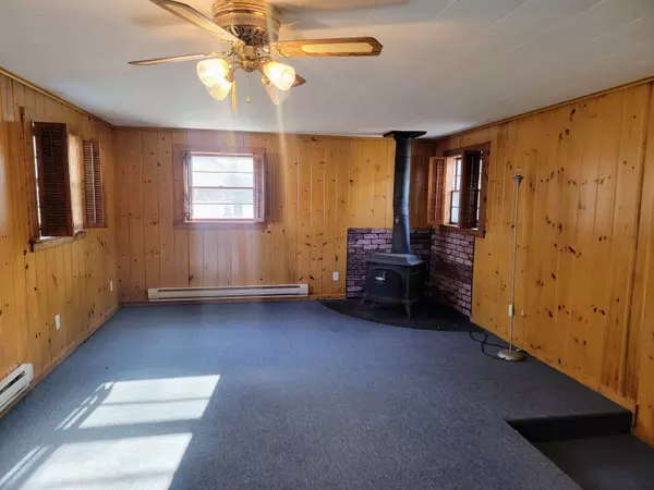 Manawa, WI 54949,309 W HOWARD ST