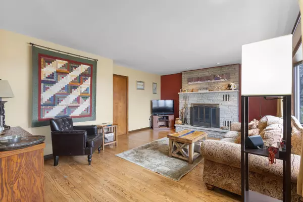 Rosendale, WI 54974,107 WILSON ST