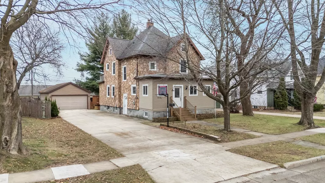 315 S GROVE ST, Waupun, WI 56963