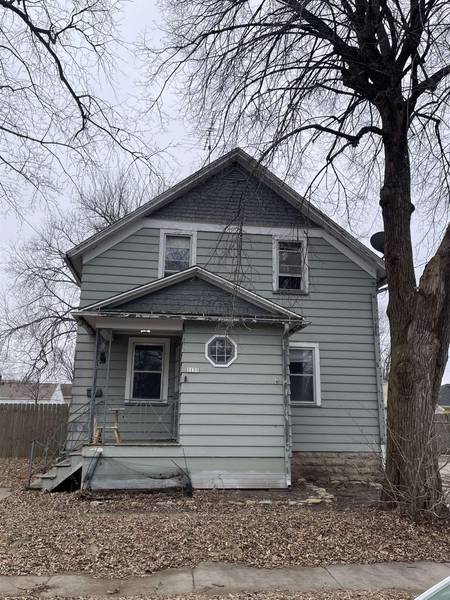 1131 W 6TH AVE, Oshkosh, WI 54902