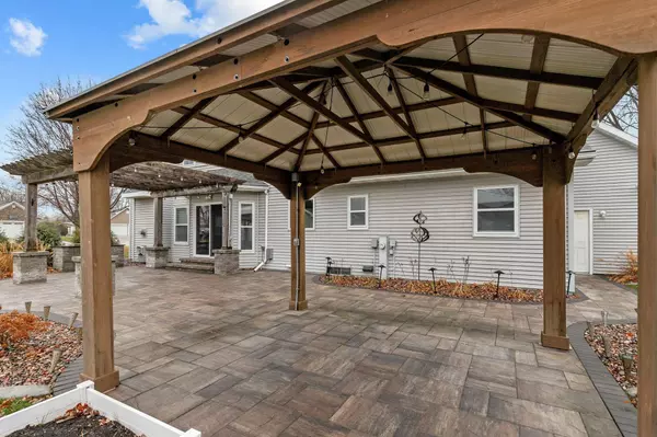 Neenah, WI 54956,1047 NORTHCREEK DR