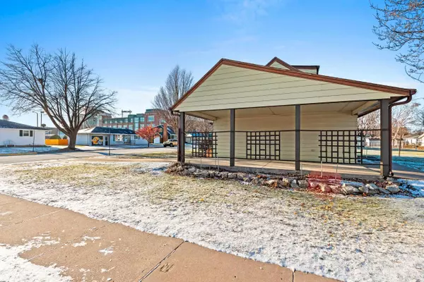 Green Bay, WI 54304-3942,1162 SHADOW LN