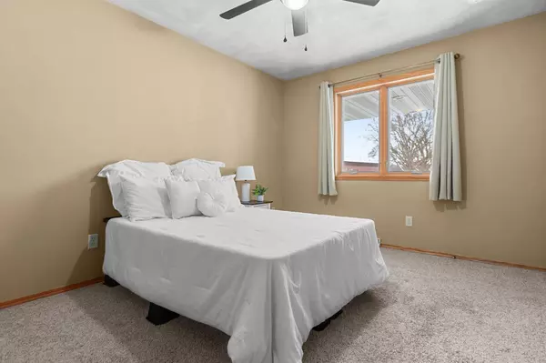 Kaukauna, WI 54130-1110,923 DENISE CT