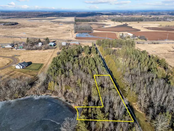 Weyauwega, WI 54983,M BEHM AVE #3