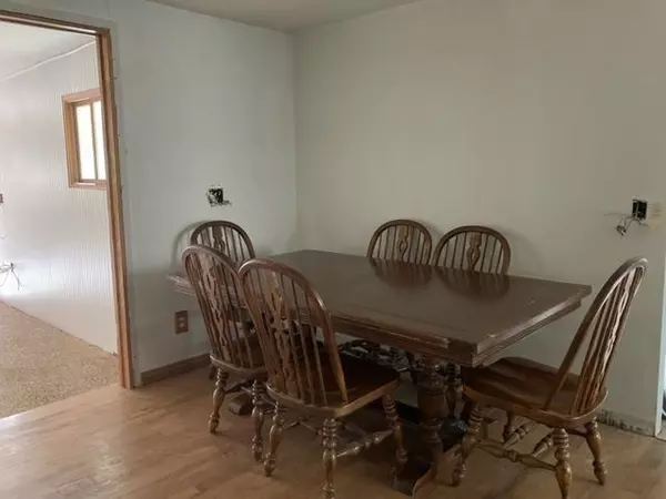 Gresham, WI 54128,1121 PARK ST