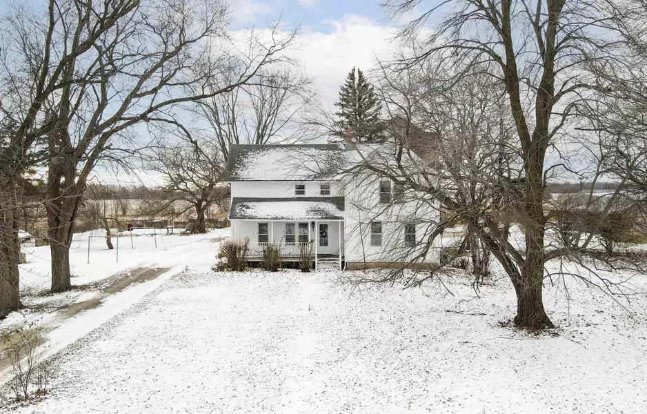 2555 COUNTY ROAD Z, Oshkosh, WI 54902
