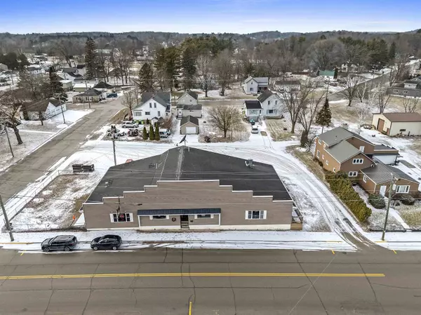 Oconto Falls, WI 54154,211 N MAPLE AVE