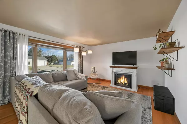 Appleton, WI 54911,1531 E PERSHING ST