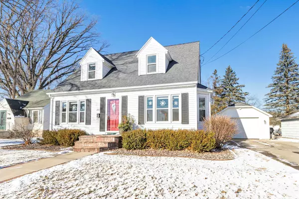 231 ROBBINS ST, Seymour, WI 54165-1136