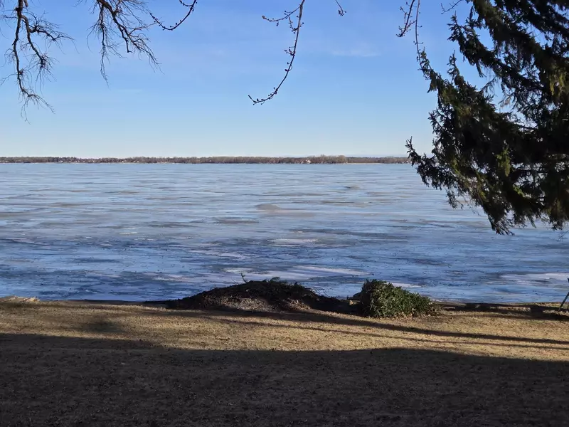 LEONARD POINT LN #12, Oshkosh, WI 54904-7117