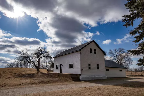 18228 KVITEK RD, Denmark, WI 54208