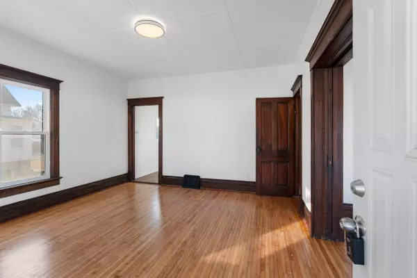 Markesan, WI 53946,41 PARK ST