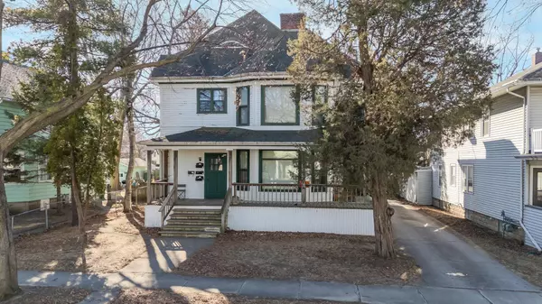1218 CHERRY ST, Green Bay, WI 54301