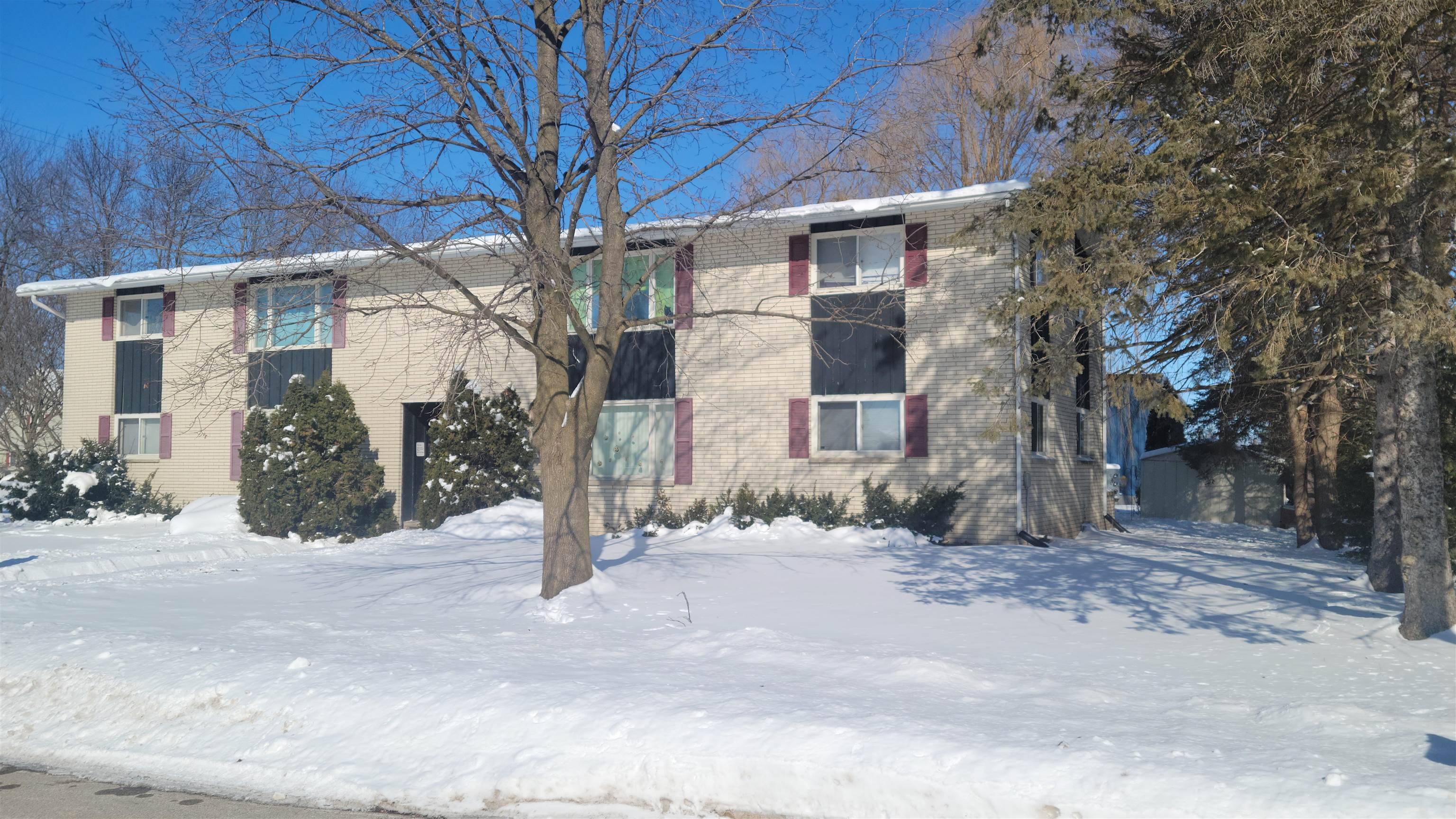 497 PARK ST, Pulaski, WI 54162-7978