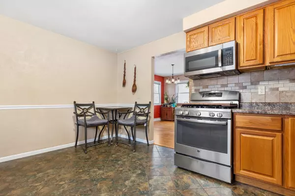 635 W SUNSET AVE Appleton, WI 54911