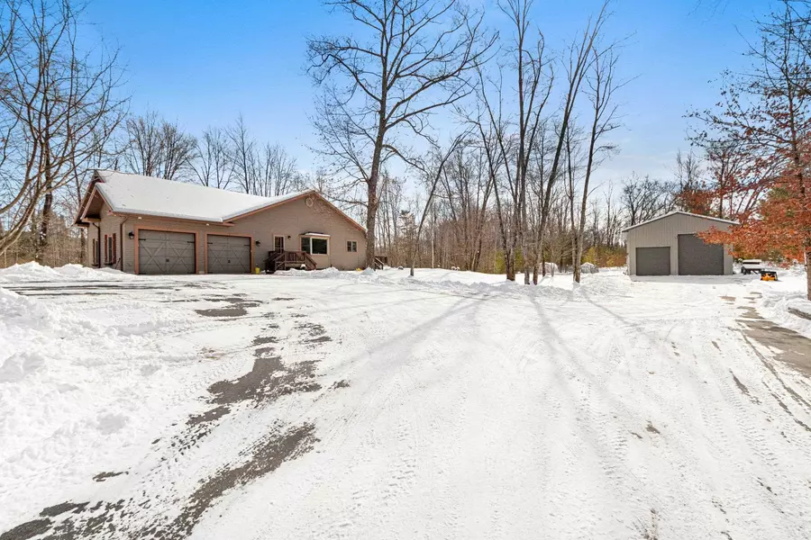 W8223 KAFKA RD, Wausaukee, WI 54177