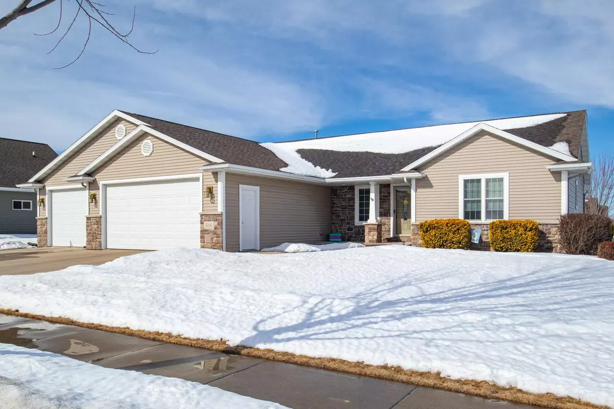 Combined Locks, WI 54113,510 JEANETTE ST