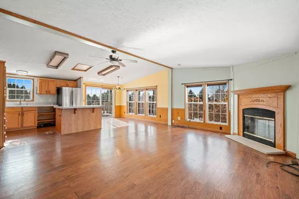 New Holstein, WI 53061,N1931 ORCHARD RD