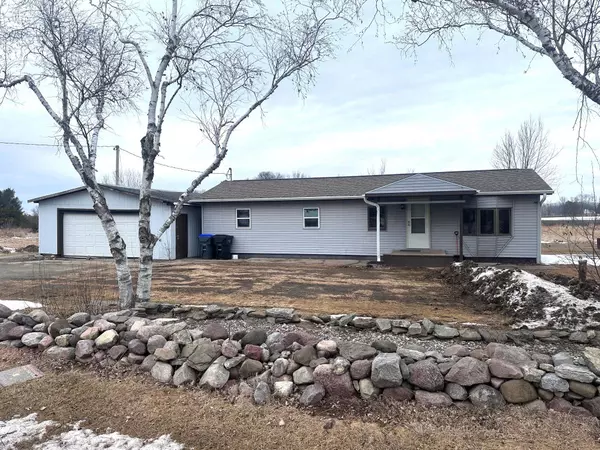 W9958 STATE RD 76, Bear Creek, WI 54922-9759