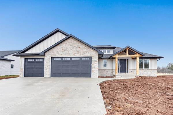 2521 BEASLE CT, De Pere, WI 54115