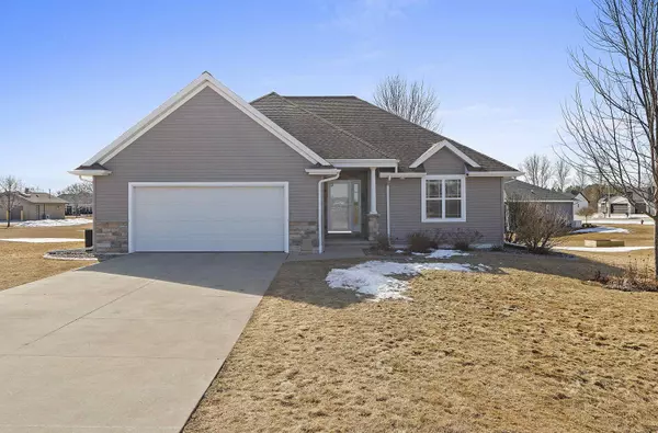 265 NORTHBROOK RD, Luxemburg, WI 54217-8394