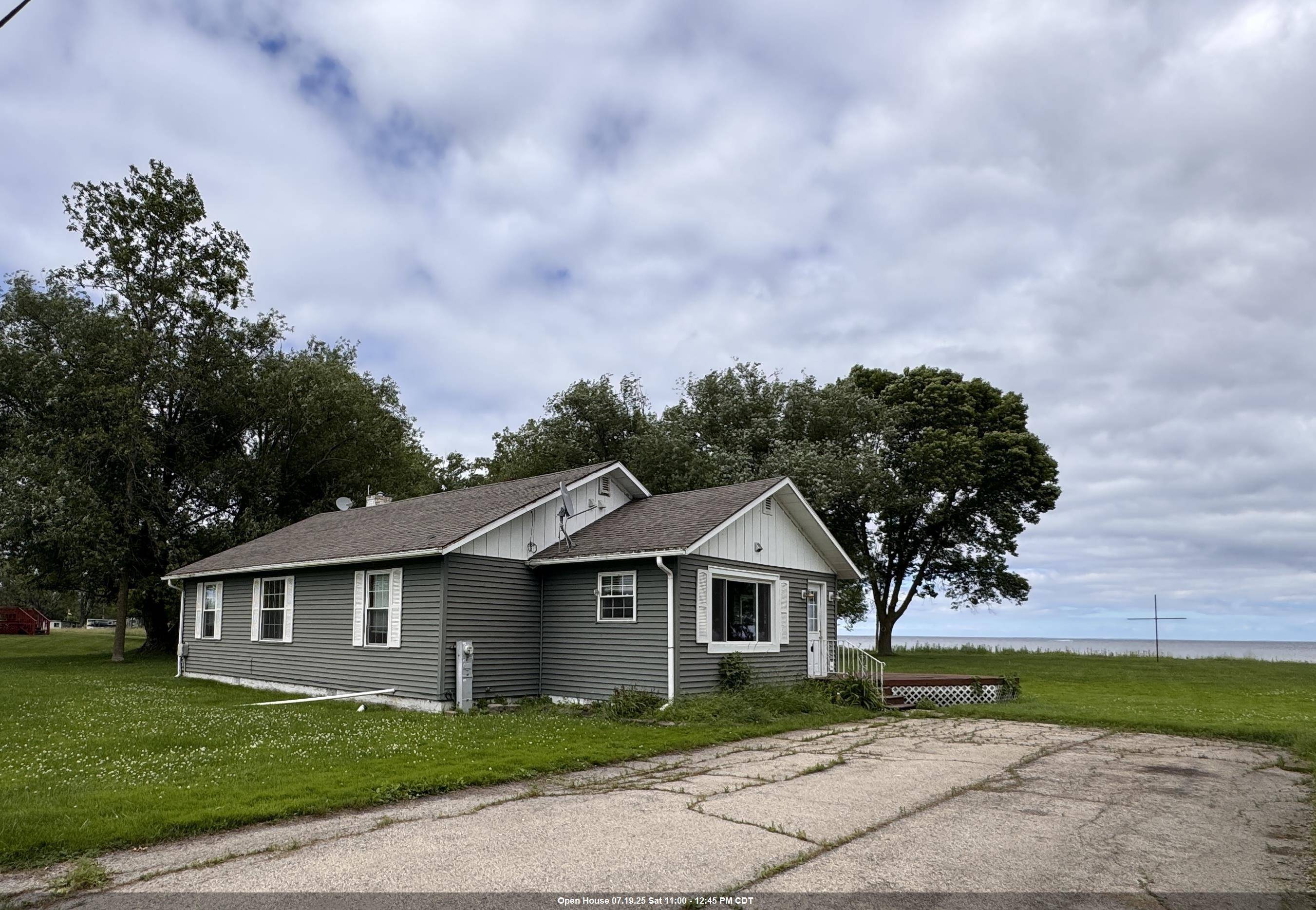 6988 COUNTY ROAD Y, Oconto, WI 54153-9362