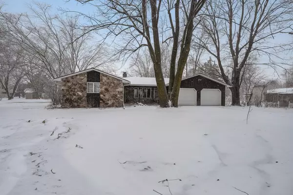 Pulaski, WI 54162-9313,503 FLORA ST