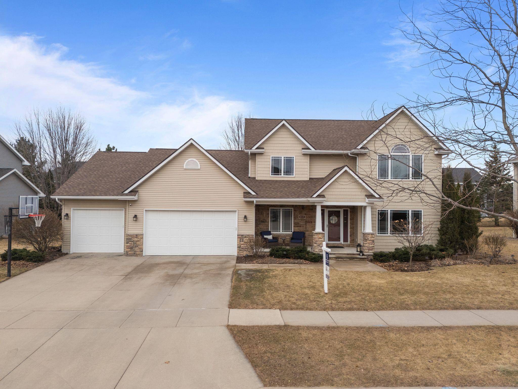 217 E BENTON DR, Appleton, WI 54913